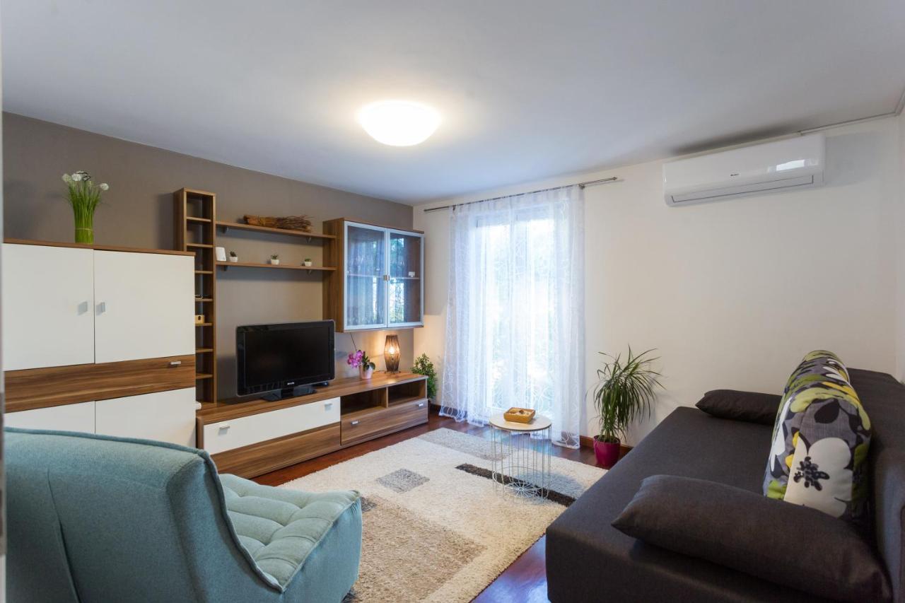 Apartments Lidija - Sea View Apartment With Exclusive Right Of Using Hot Tub Or Split Level Apartment With Exclusive Right Of Using Pool 포드스트라나 외부 사진