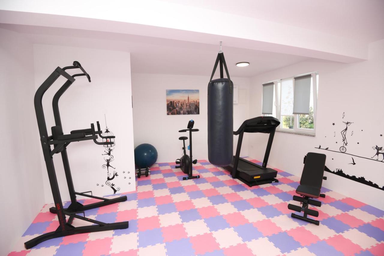 Apartments Lidija - Sea View Apartment With Exclusive Right Of Using Hot Tub Or Split Level Apartment With Exclusive Right Of Using Pool 포드스트라나 외부 사진