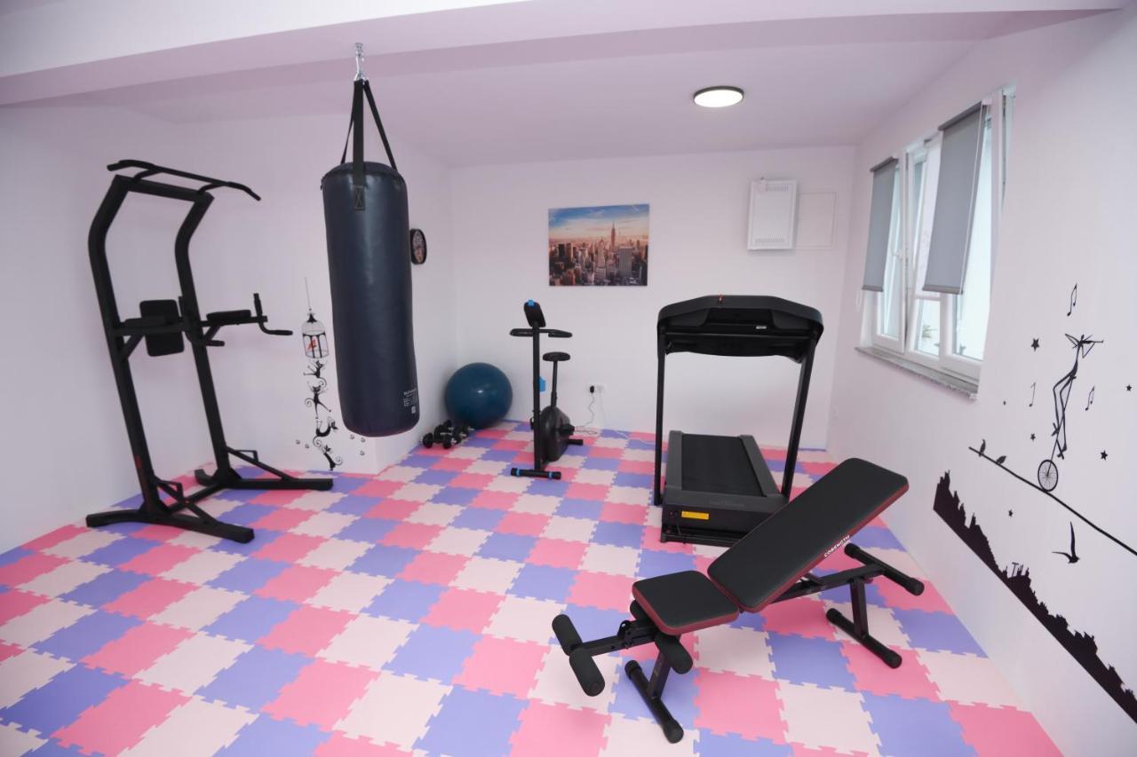 Apartments Lidija - Sea View Apartment With Exclusive Right Of Using Hot Tub Or Split Level Apartment With Exclusive Right Of Using Pool 포드스트라나 외부 사진