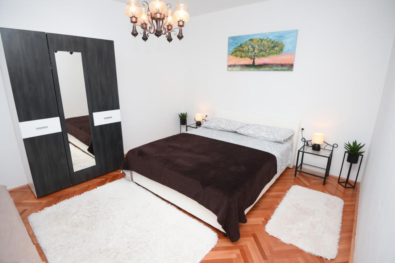 Apartments Lidija - Sea View Apartment With Exclusive Right Of Using Hot Tub Or Split Level Apartment With Exclusive Right Of Using Pool 포드스트라나 외부 사진